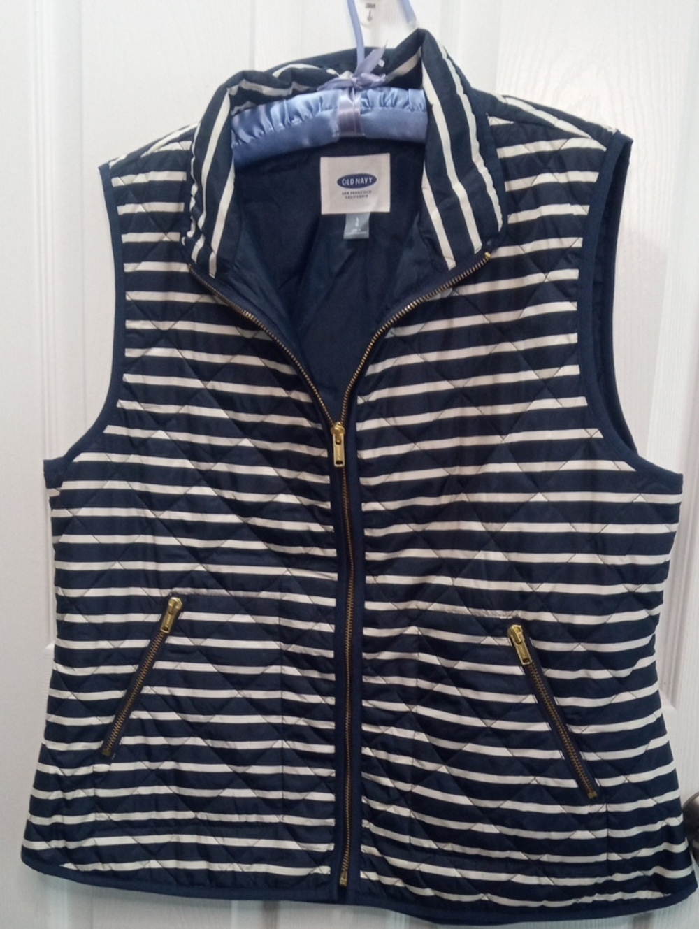 OLD NAVY LIGHTWEIGHT VEST